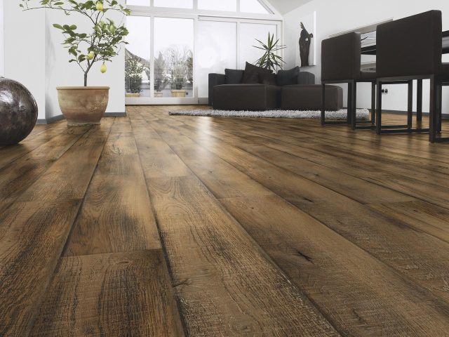 Laminate Flooring: A Perfect Meeting of Floor Features